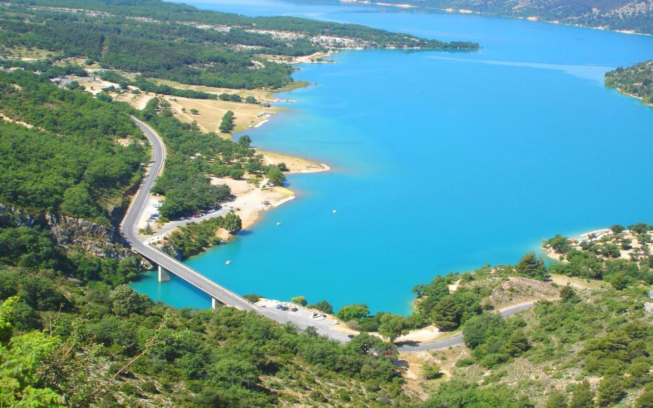 Le gite du grand cèdre - proche des gorges du Verdon Allemagne-en-Provence Esterno foto